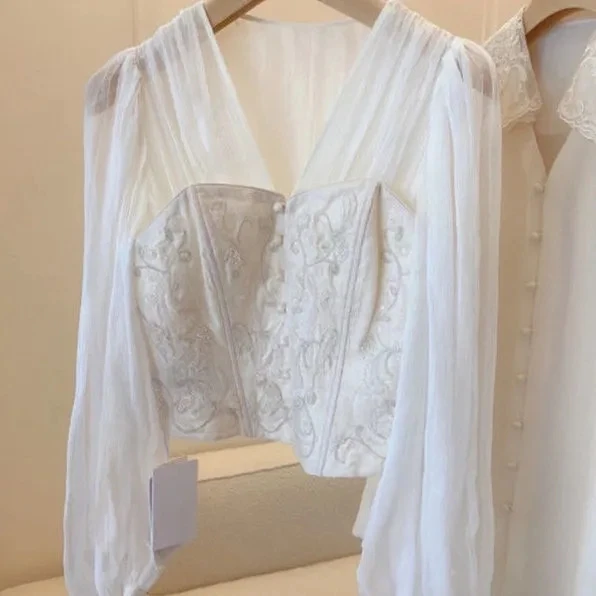 

Unireal 2021 Summer Vintage Women Embroidery Blouse Shirt Long Sleeve Single Breasted White Tulle Blouse Sexy Tops CY55
