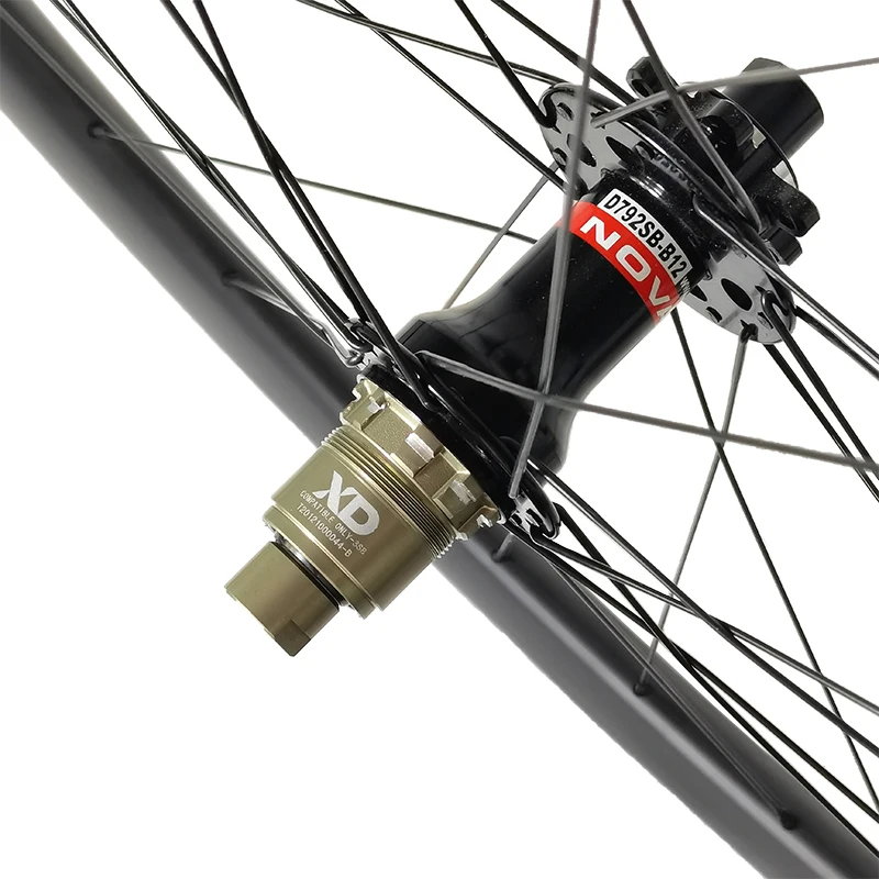 1360g 29er MTB XC карбоновые повышающие колеса 30x30 мм бескамерные спицы с клинчерным