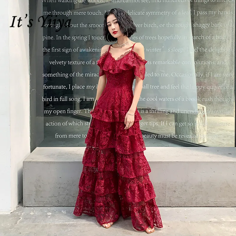 Женские вечерние платья It's Yiiya BR362 платье на бретелях-спагетти с вырезом