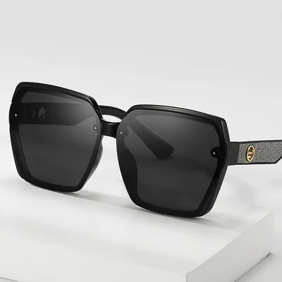 

Polarized Sunglasses For Ladies Fashion Big Frame Tide Sunglasses Personality Street Shooting Anchor European And American 2021