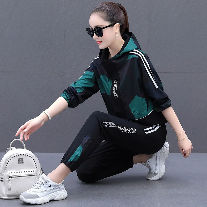 

Casual women's spring and autumn 2020 new fashion loose western style bodywear trendy hooded running sportswear