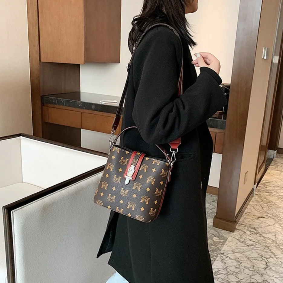 

2021 new fashion woman bag trend retro broadband messenger bucket bag temperament wild printing ladies shoulder bag handbags