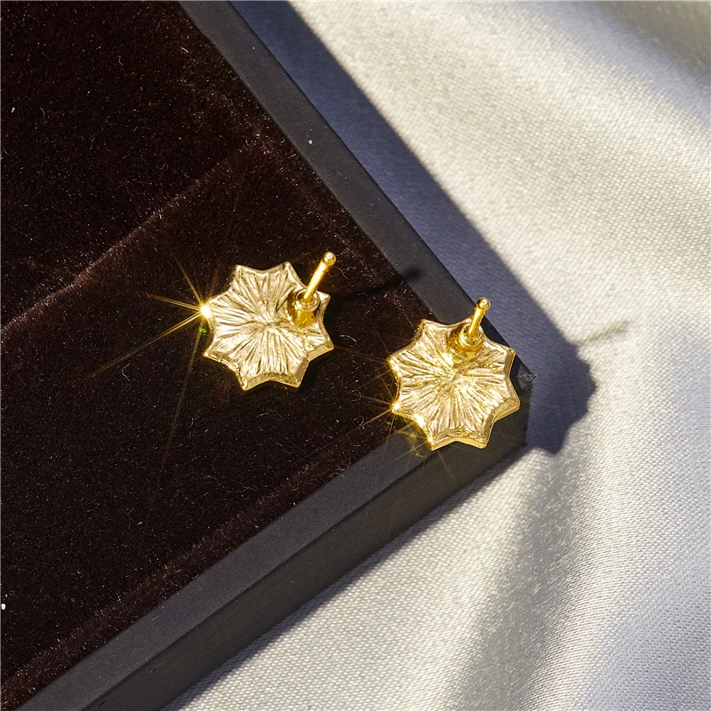 

Fashion popular geometric octagonal flower earrings feminine temperament romantic banquet accessories charm Valentine's day gift