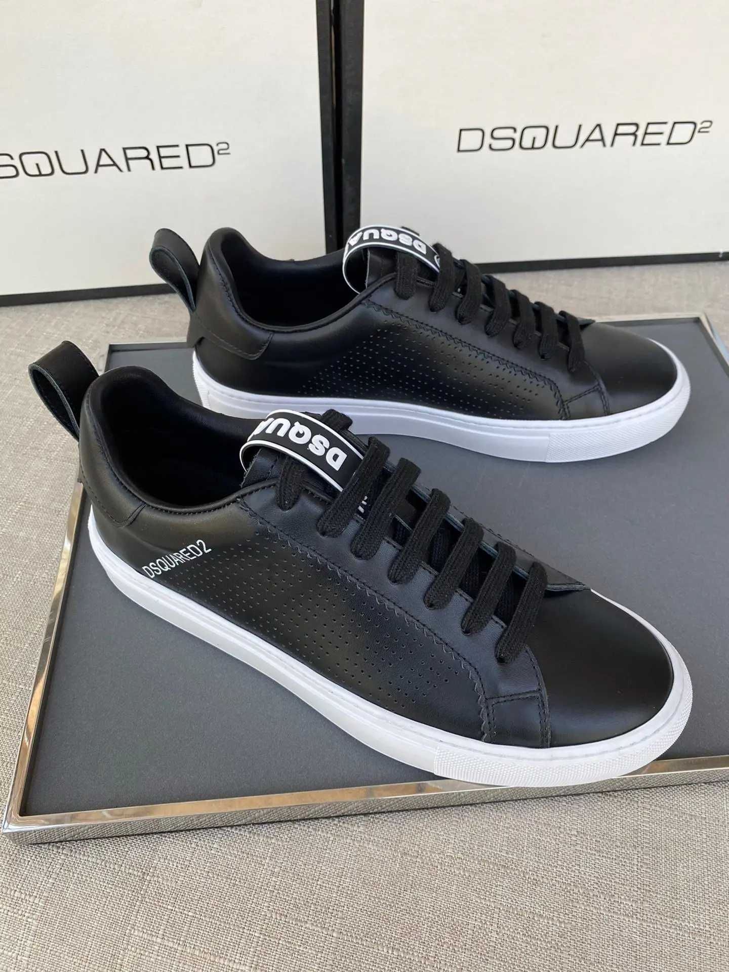

Мужские кожаные кроссовки Dsquared2 итальянского бренда, дышащие кроссовки DSQ2, повседневная обувь с надписью, черные кроссовки для мальчиков, о...