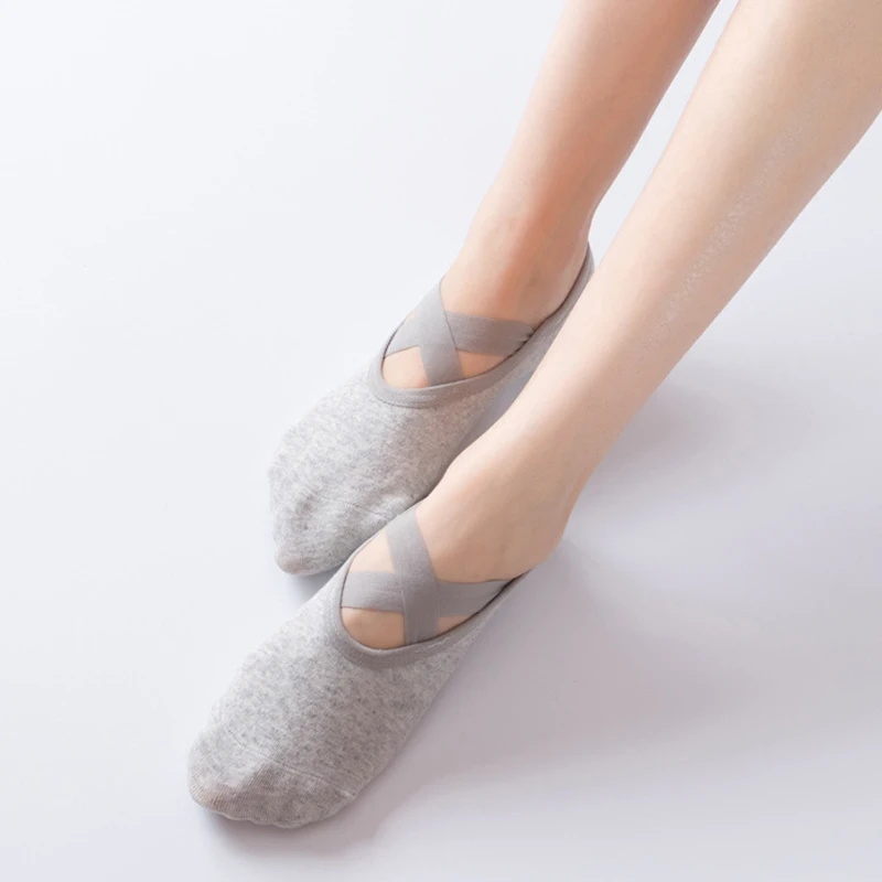 

4 Pair Women Yoga Socks Anti-skid Particles Cross Solid Color Dancing Pilates Yoga Socks Comfortable Cotton Sports Socks N66