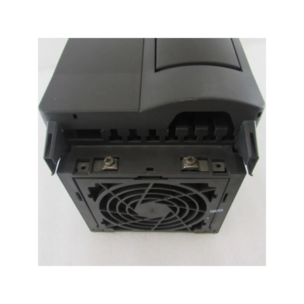 

Оригинальный Инвертор 380 В 6SE7090-0XX84-0FE0