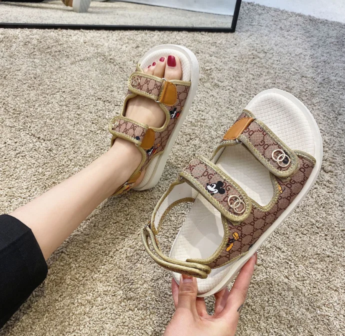 Летние спортивные женские сандалии на липучке римская обувь с мультяшным