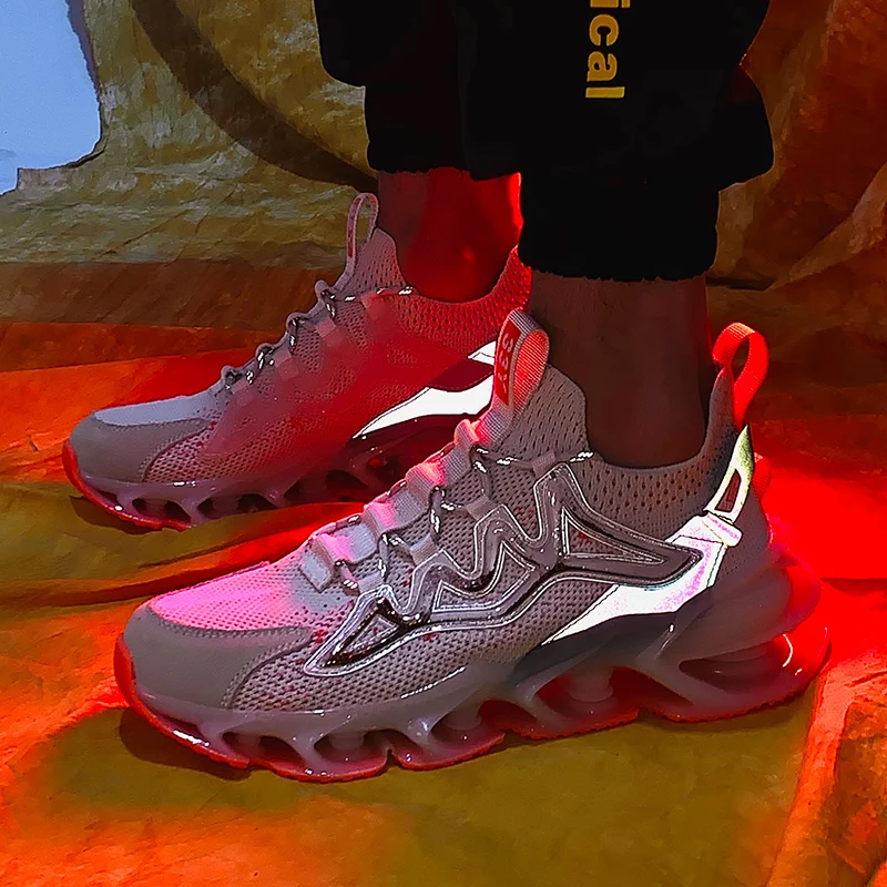 

Males Flexible Non Slip Running Shoes Lace Up Leisure Sneakers Mens Fashion Breathable Wear-resistant Sports Shoes Jogging Shoes