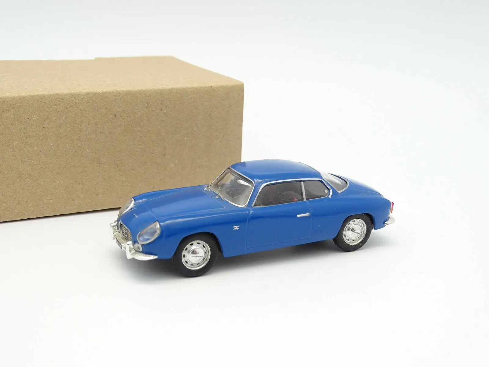 

1/43 Lancia Appia Flaminia Berlina Collection Metal Die-cast Simulation Model Cars Toys
