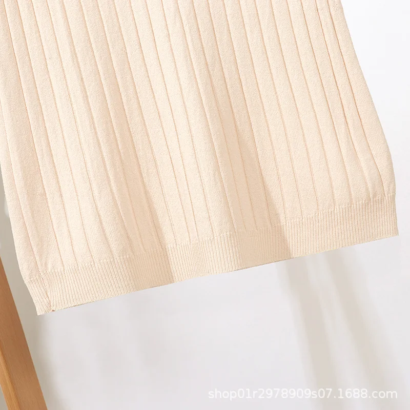 Женский трикотажный топ с треугольным вырезом cwe0104|Топы| |