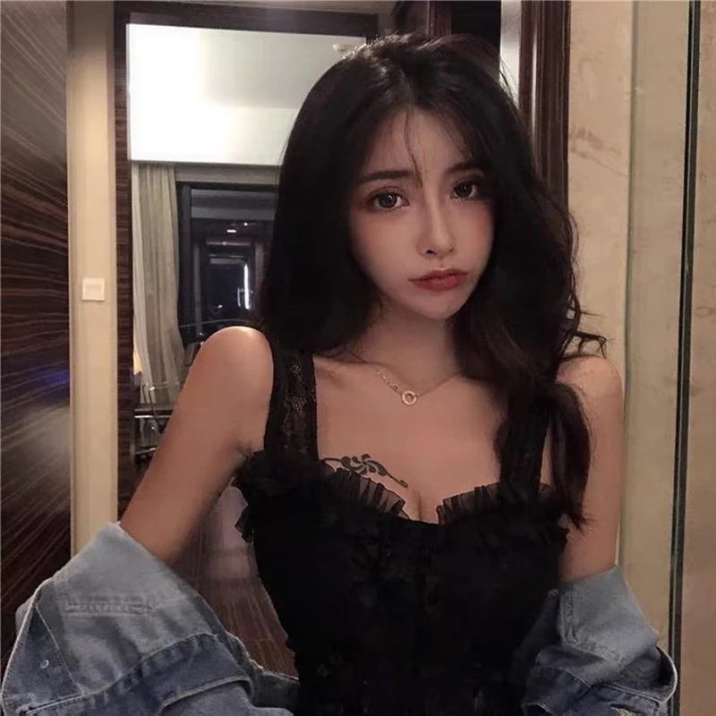 

Summer strapless sleeveless suspender top feminine lace stitching fungus wearing vest nightclub club clothes ins wind black