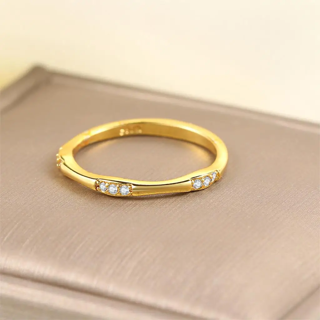 Тонкое изящное кольцо средней длины для женщин Супертонкое на палец с кубическим
