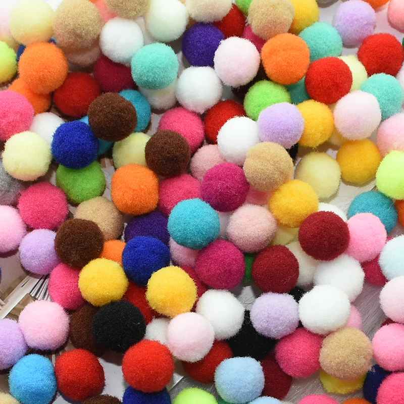 

30mm 100Pc Fluffy Soft Pompom Plush Pom Poms Ball Pompones DIY Handmade Sewing Craft Kids Toy Children Room Nursery Decorations