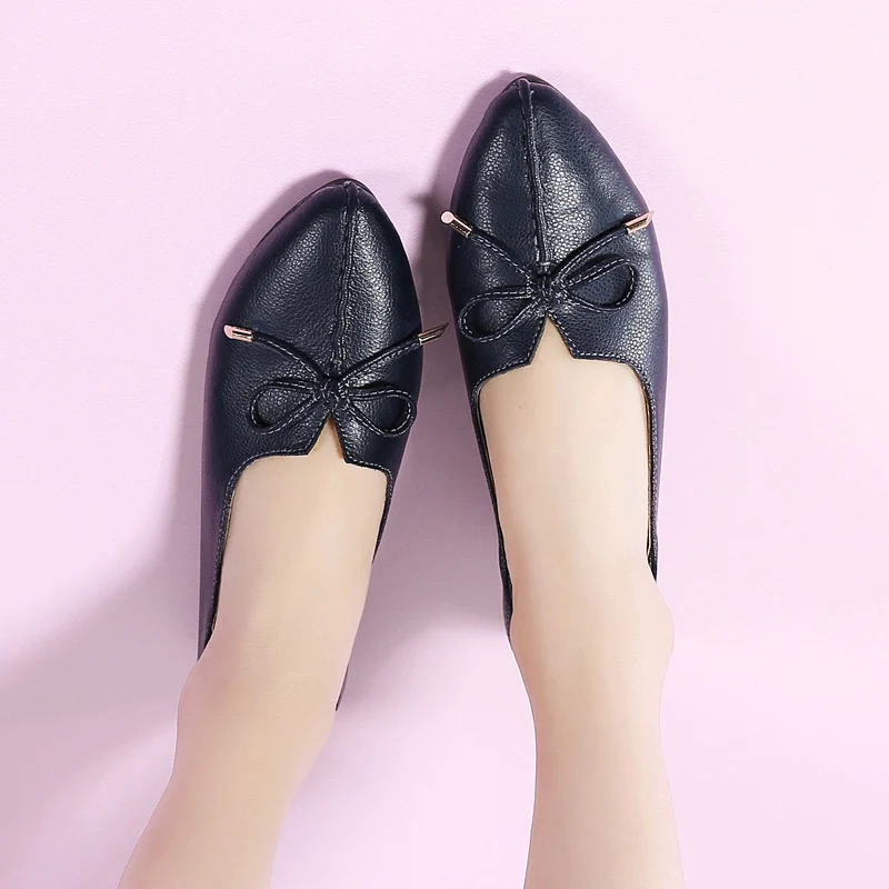 Туфли женские кожаные заостренный носок плоская подошва без застежки Мокасины