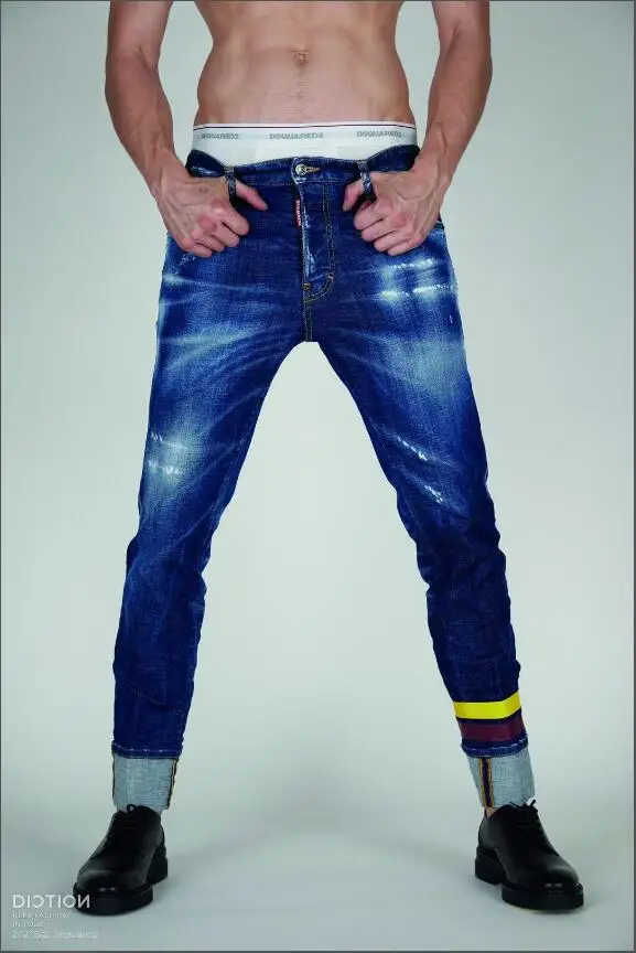 

Dsquared2 colors are combined with denim, men's denim is fashionable and avant-garde,Boyfriend gift DSQ019