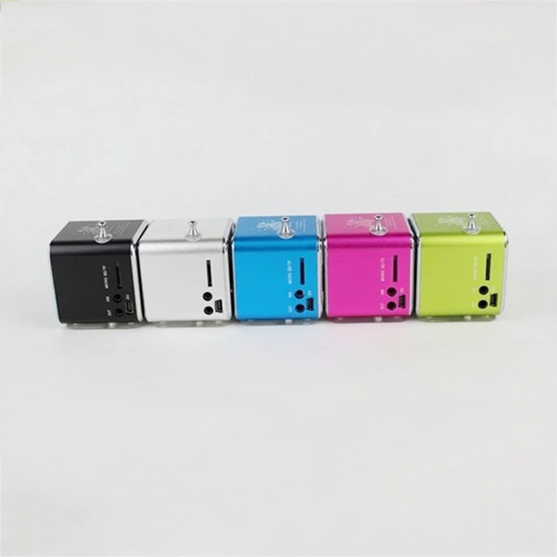 Портативная колонка с экраном мини цифровой плеер стерео радио металлическая