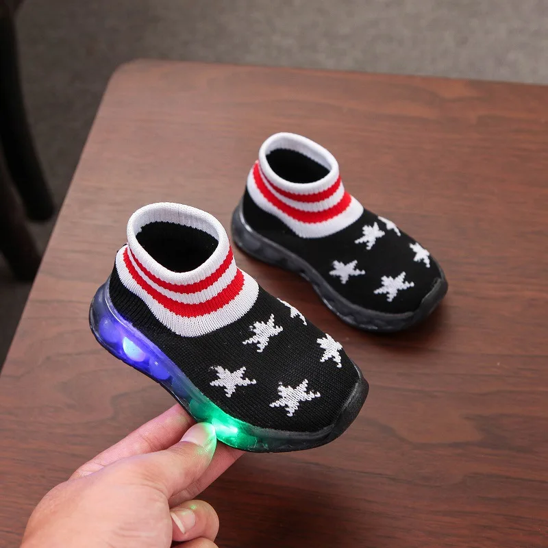 

Кроссовки Детские со светодиодной подсветкой, размеры 21-30