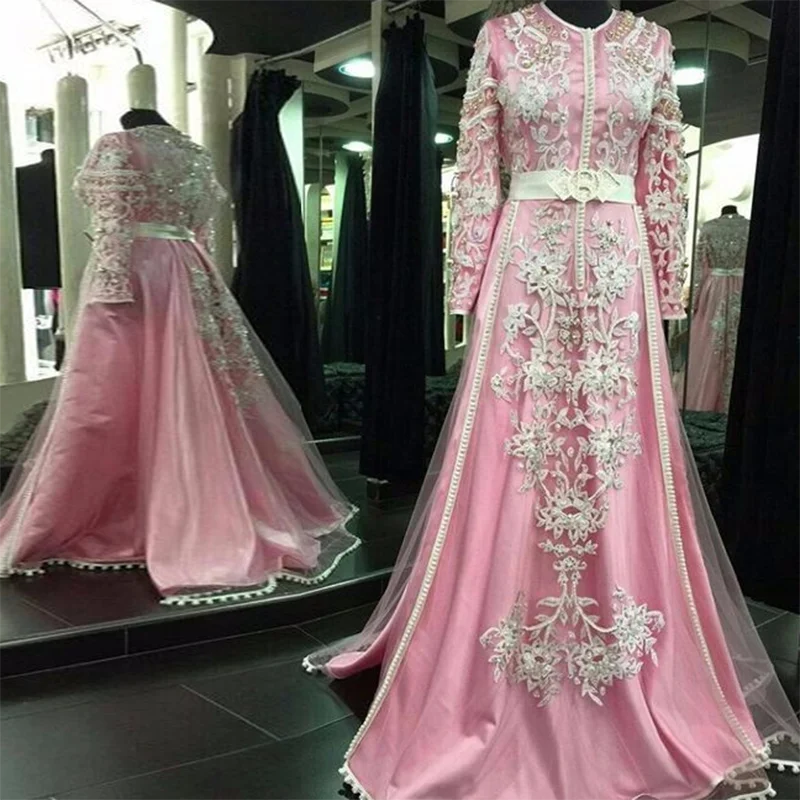 

Kaftan Dress Adorned with Embroidered Beads Long Sleeves Moroccan Kaftan Evening Party Dresses Floor Length Dubai Prom Gown