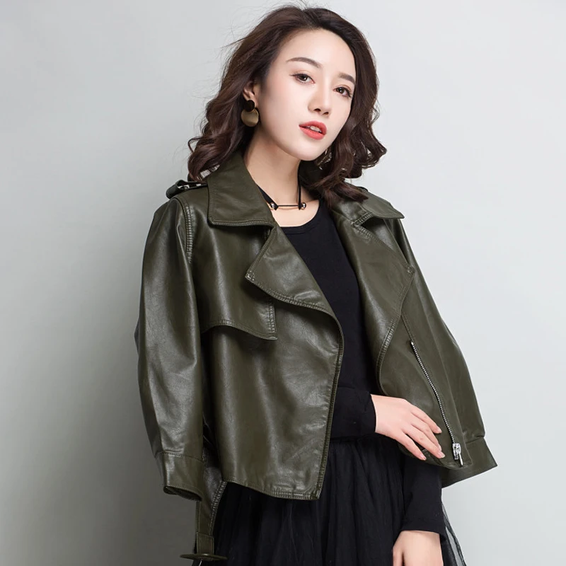 Куртка женская короткая из экокожи с отложным воротником на осень|Кожаные
