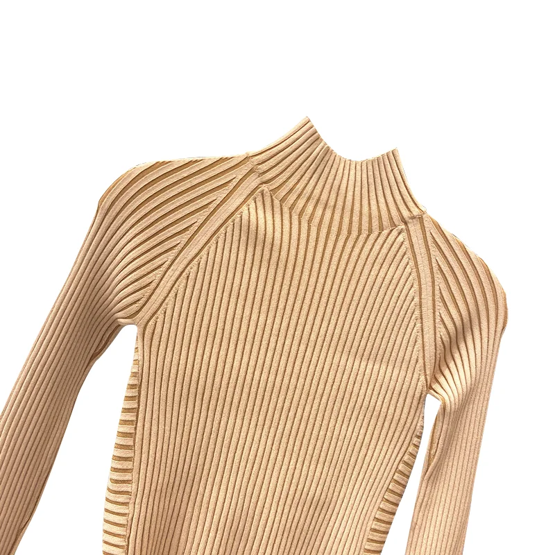 Женская футболка с длинным рукавом и открытой спиной в полоску