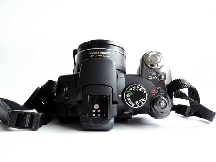 Используется Canon PowerShot Pro Series S5 IS 8.0MP цифровая камера с 12x оптическим