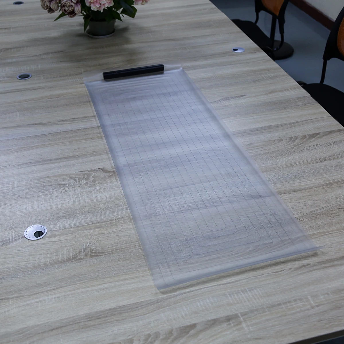 

Dogs and Cats Electronic Safe Training Indoor Mat Pet Deterrent Mats Safety Isolate Static Electricity Blankets