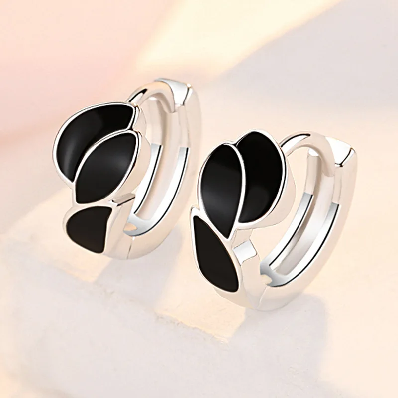 

New Fashion Creative Small Hoop Earrings Two Tone Black Flame Leaf Tiny Huggies Lovely Mini Earring Piercings For Women Gifts