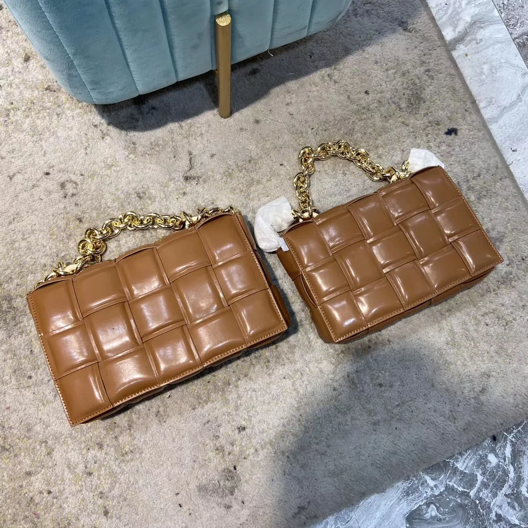 

High Quality Thick Chain Cow Leather Weaving Pillow Bag Luxury Real Cowhide Metal Buckle Padded Cassette Fashion Lady Purse
