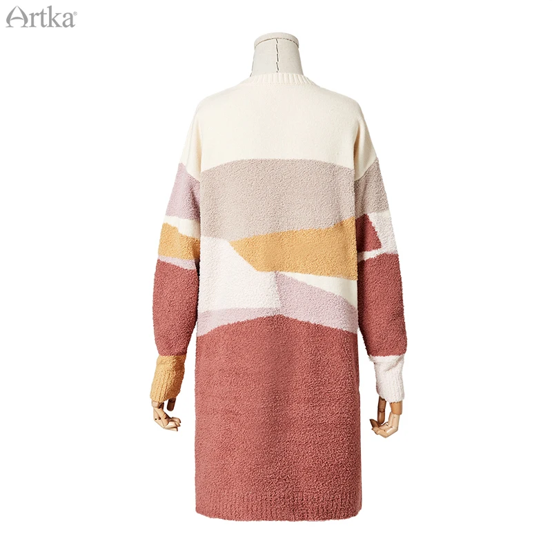 ARTKA, зимнее Новое Женское платье с вышитыми буквами, цветной Вязанный свитер, платья, толстый Свободный Длинный свитер, платье Y010091Q