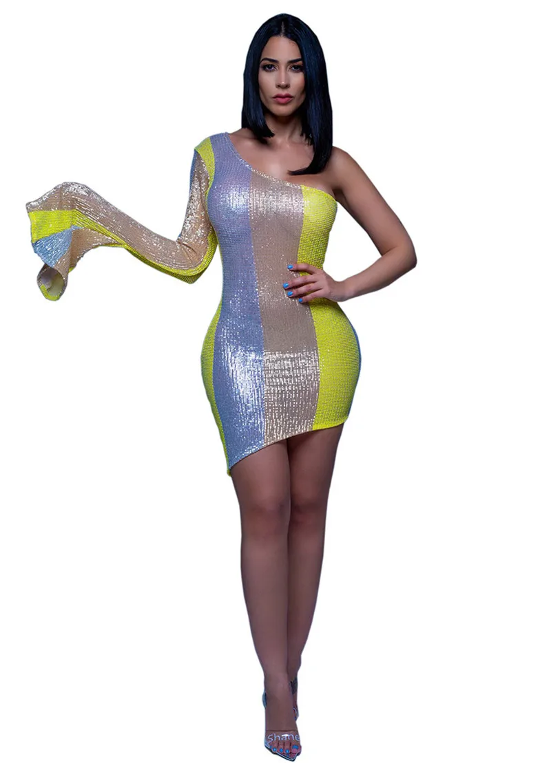 Женское блестящее платье с одним открытым плечом длинным рукавом | Женская