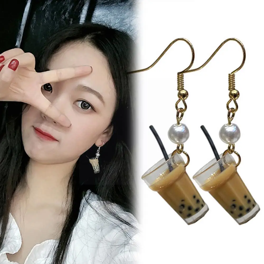 

Hand-made Pearl Milk Tea Earrings Simple Personality Shape Ear Design Drink Niche Jewelry Clip Female Drop Earring Y0e4