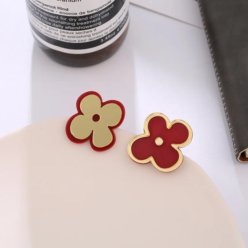 

Wine Red Resin Flower Stud Earrings For Women Party Wedding Earrings Oorbellen Bijoux Party Gifts 2020 Fashion Simple Jewelry