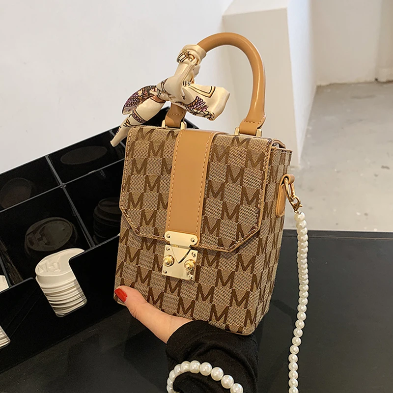 

Роскошная брендовая сумка для телефона, женские дизайнерские маленькие Наплечные сумки 2021, сумки через плечо из искусственной кожи с корот...