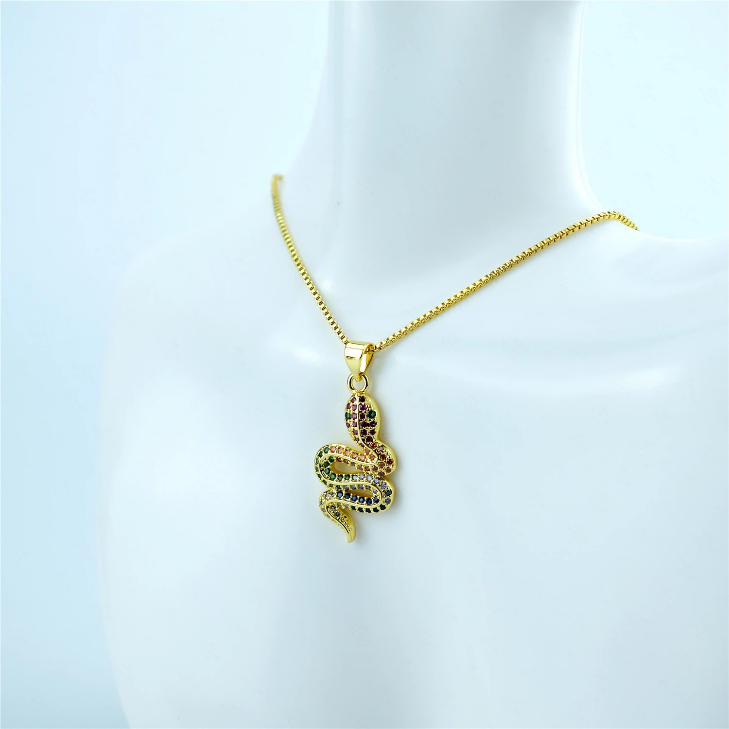 Новинка 2020 трендовые ожерелья с подвеской в виде змеи Золотая цепочка белый