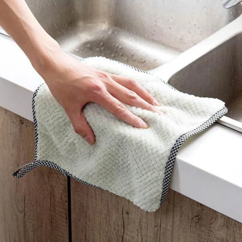 

New hot-selling hanging hand towel super absorbent coral fleece kitchen rag non-stick oil household cleaning wiping towel