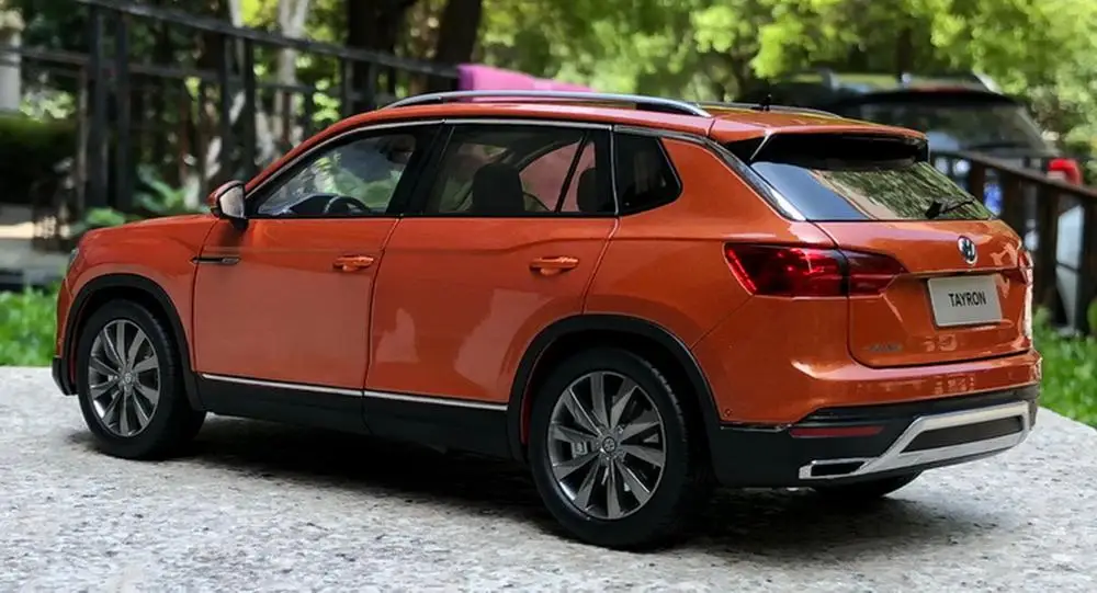 Коллекция игрушечных автомобилей Volkswagen TAYRON SUV оранжевого цвета 1/18|Наземный