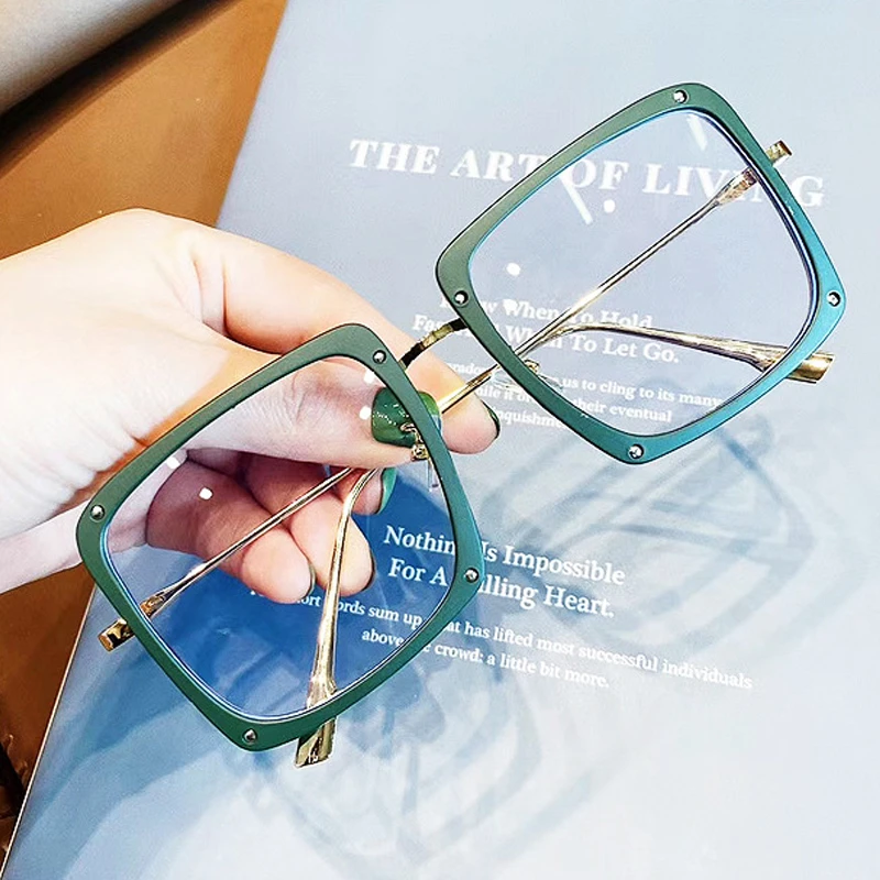 

Unique Oversized Square Green Black Glasses Frame For Women Vintage Alloy Rivet Myopia Eyeglasses Female Big Shades Transparent