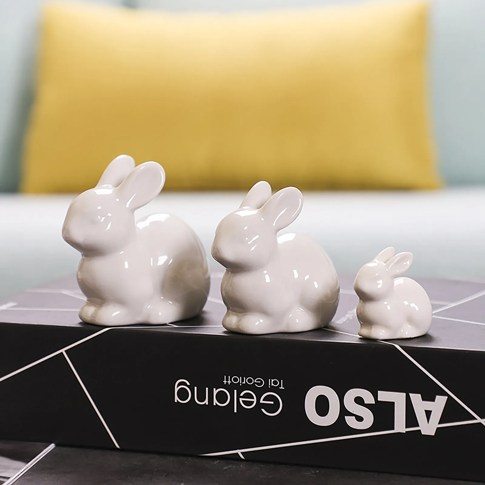 

Ornaments Ceramics Children's Cute Rabbit Animal Model Toy Doll Model Department Educational Toys Home Decors Decoration