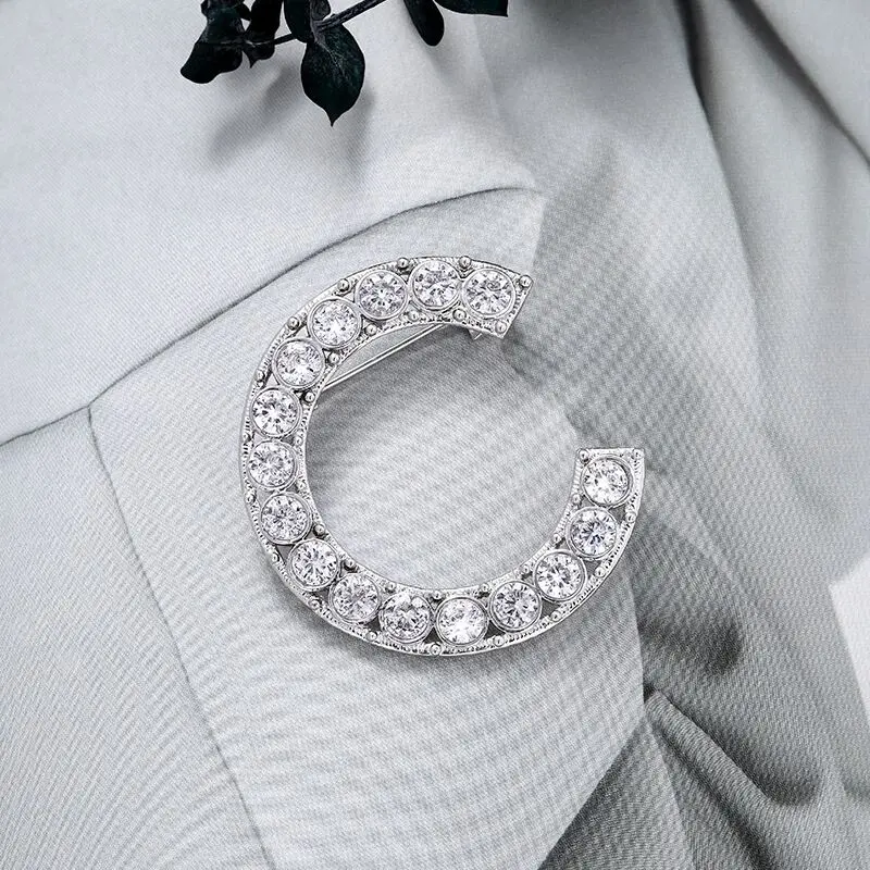 Женская элегантная брошь в форме буквы с | Украшения и аксессуары