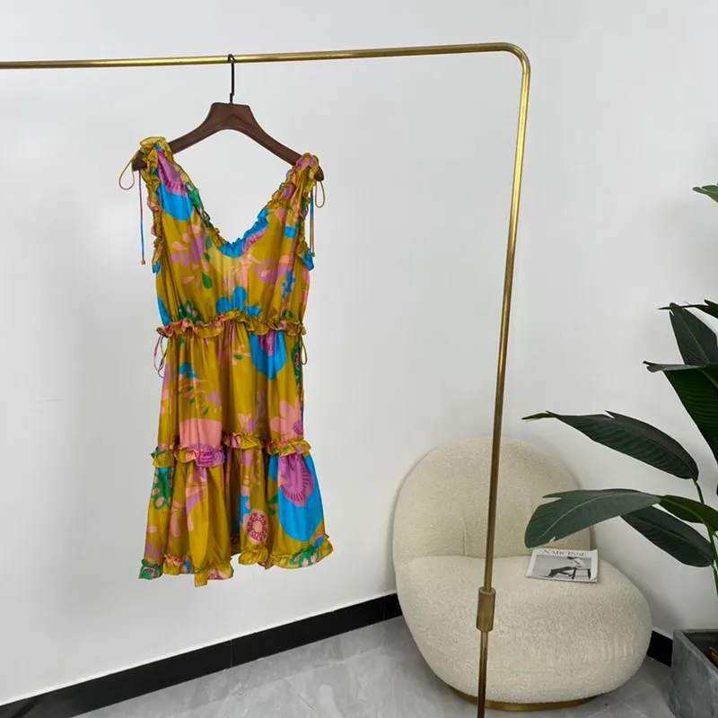 

2021 летние новые дизайнерские модные стильные женские элегантные шелковые платья с оборками без рукавов с а-подкладкой 2021