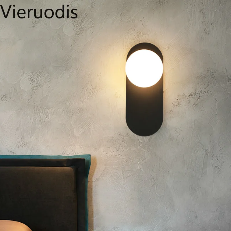 Скандинавский настенный светильник золотой черный для прикроватной тумбочки