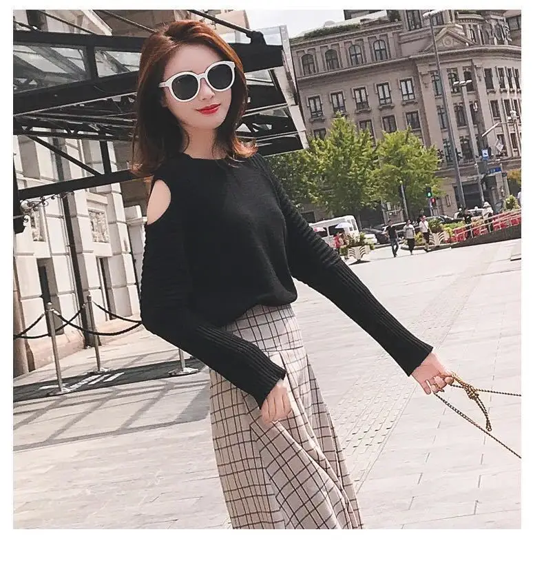 

2020 autumn new Korean version loose hedging strapless long-sleeved sweater student versatile thin candy color sweater