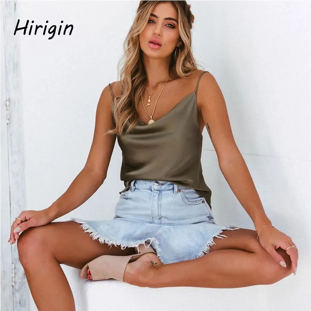 Женская шелковая атласная майка однотонная на бретельках без рукавов летний