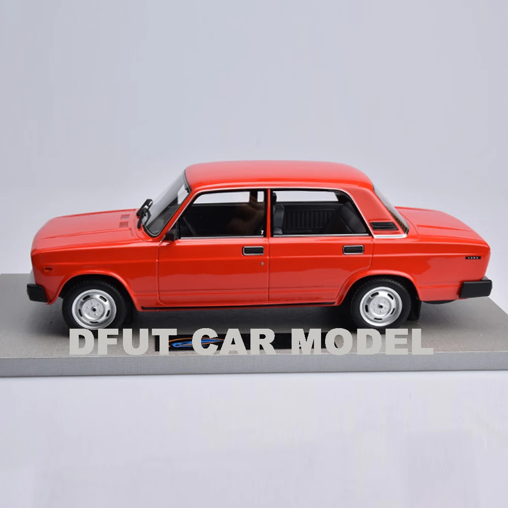 Масштаб 1:18 сплава России Мурат Лада Модель игрушечных машин для детей