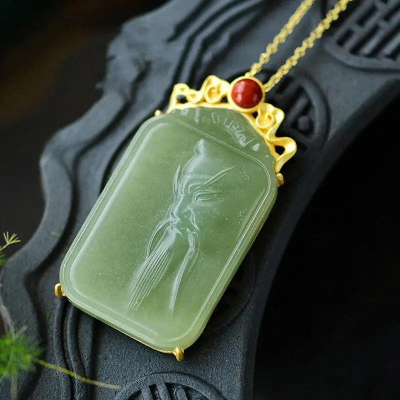 

Natural Hetian Jade Green Jade Guan Yu Pendant S925 Sterling Silver Pendant Simple Fashion Lucky Pendant Clavicle Chain Jewelry
