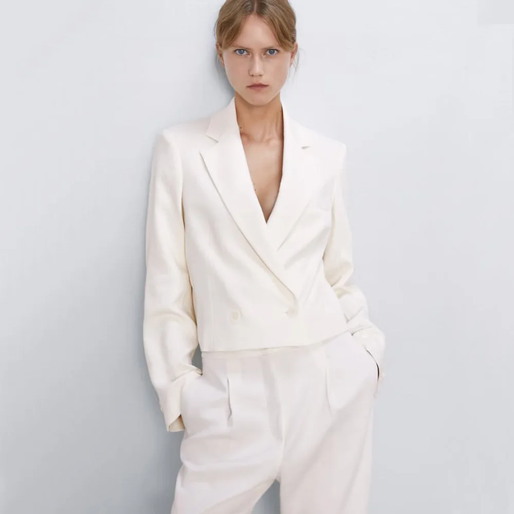 Белый костюм Zara. Zara молочный пиджак. Фрак женский белый. Длинный блейзер Zara экрю.