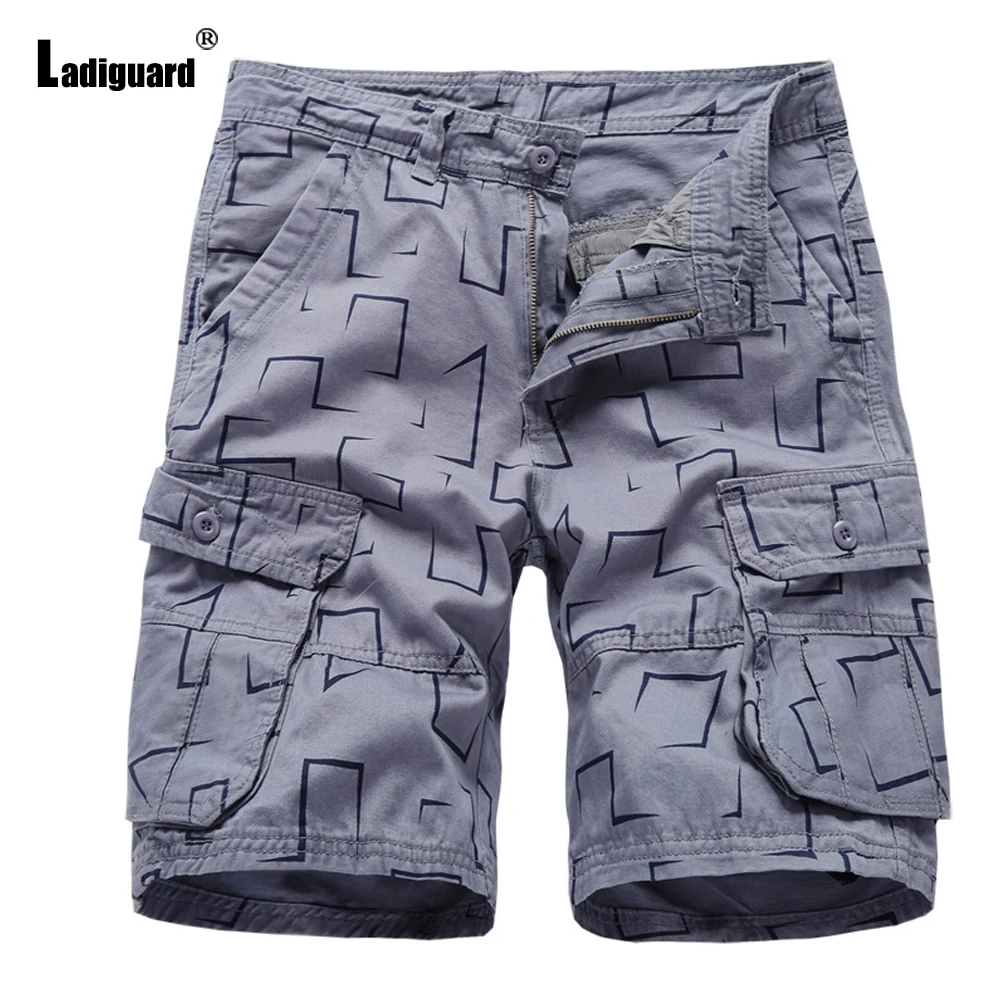 Ladiguard Plus Size Men's Leisure Shorts 2021 New Summer Casual Beach Multi-Pocket Short Pants Geometric Print Sexy Male Clothes