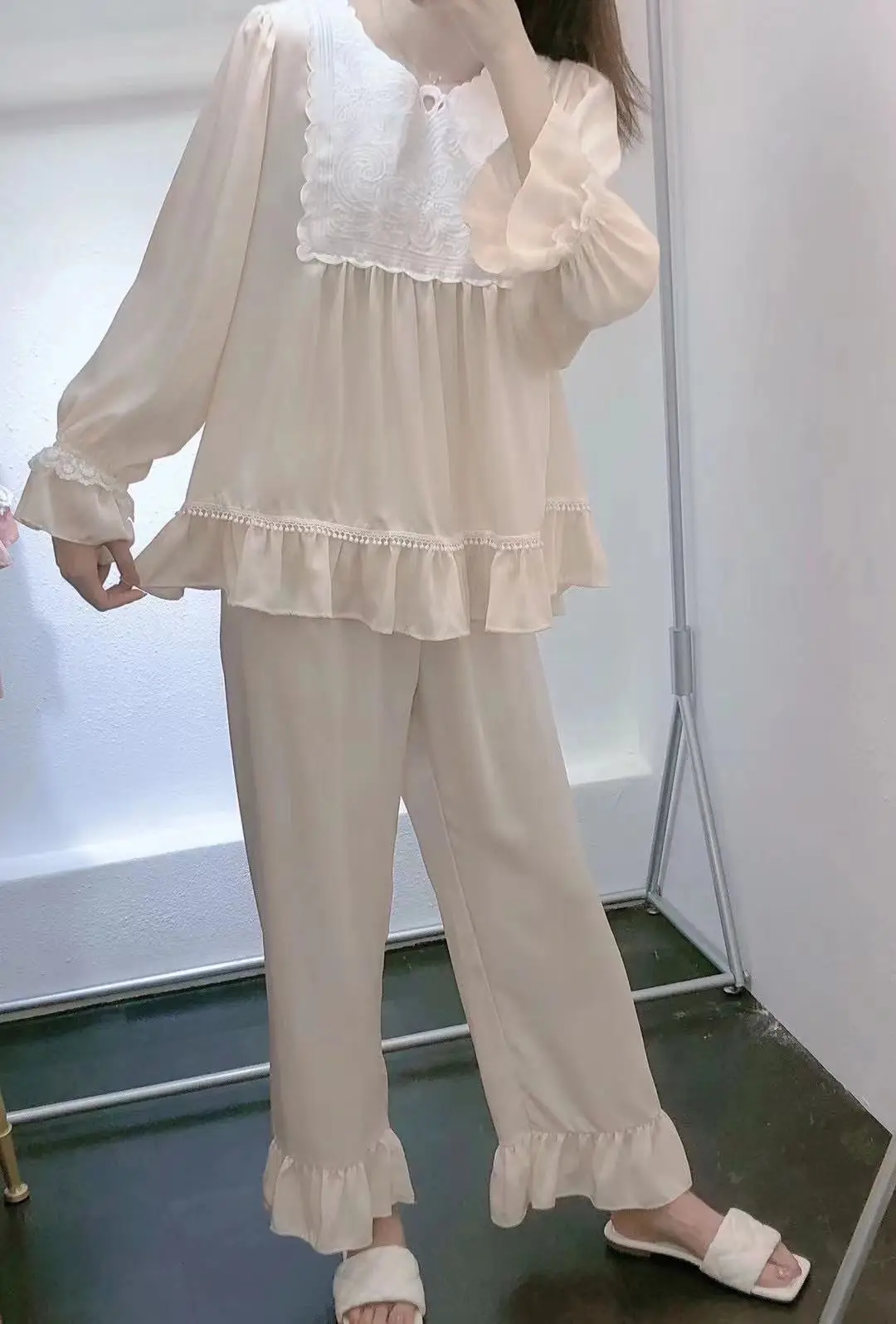

2021 New Autumn Pajamas Sets Korean Fashion Sweet Lace Corsage Long-Sleeved Trousers Sleepwear 2-Piece Silk Homewear for Women