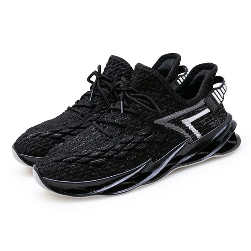 Light Summer Casual Men's Running Shoes Breathable Mesh Outside Lace Up Sneakers Men Non Slip Increase Sports Men Shoes Black