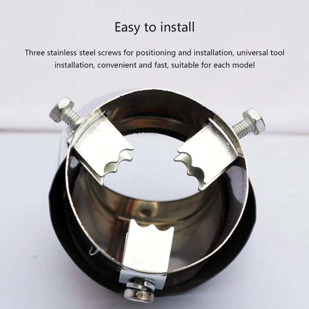 Круглый автомобильный глушитель из серебристого согнутого наконечника трубы